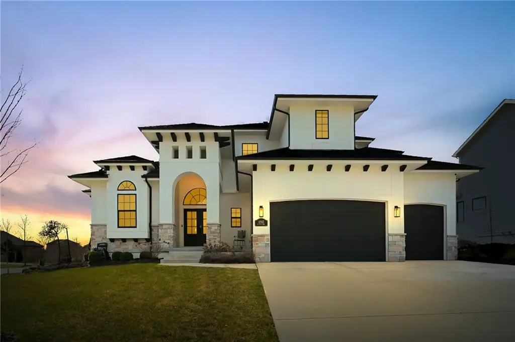 11903 W 167th Terrace, Overland Park, KS 66221 - #1