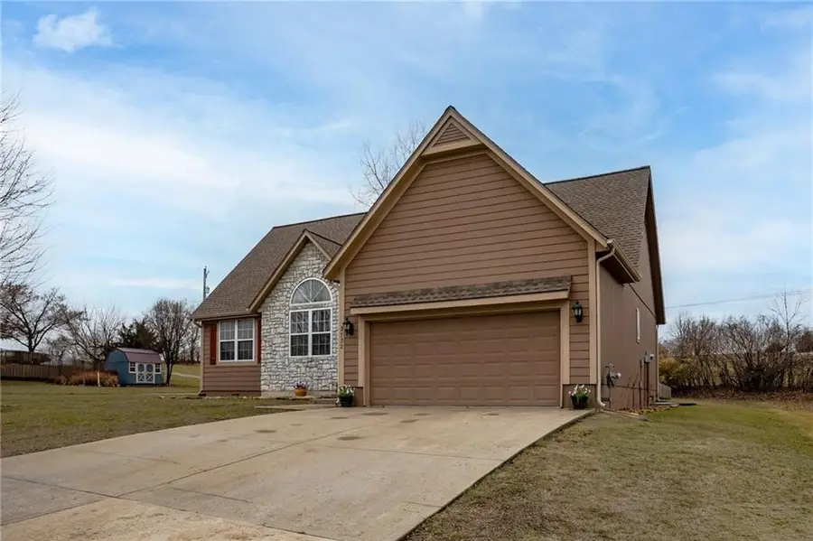 3732 N 113th Street, Kansas City, KS 66109 - #3