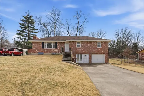 2509 NW Powderhorn Drive, Kansas City, MO 64154