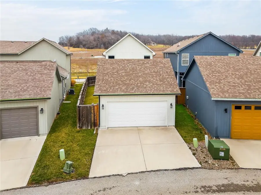 930 S Harmony Avenue, Independence, MO 64056 - #3