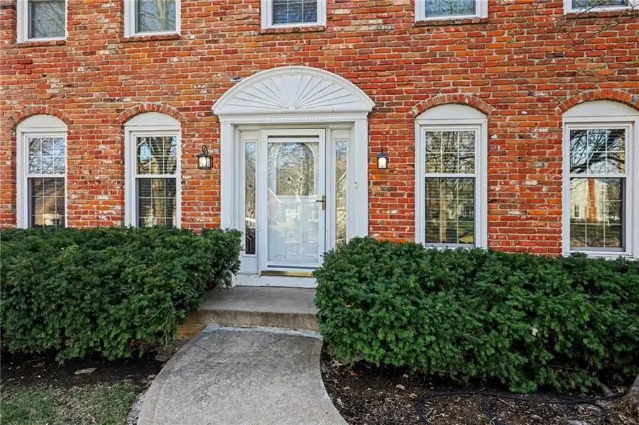 9217 Tomashaw Lane, Lenexa, KS 66219 - #3