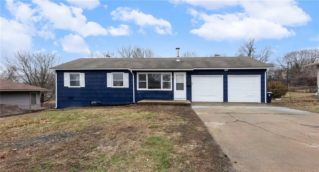 12305 E 52nd Terrace, Kansas City, MO 64133 - #1