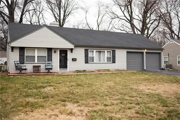 2224 W 78th Street, Prairie Village, KS 66208