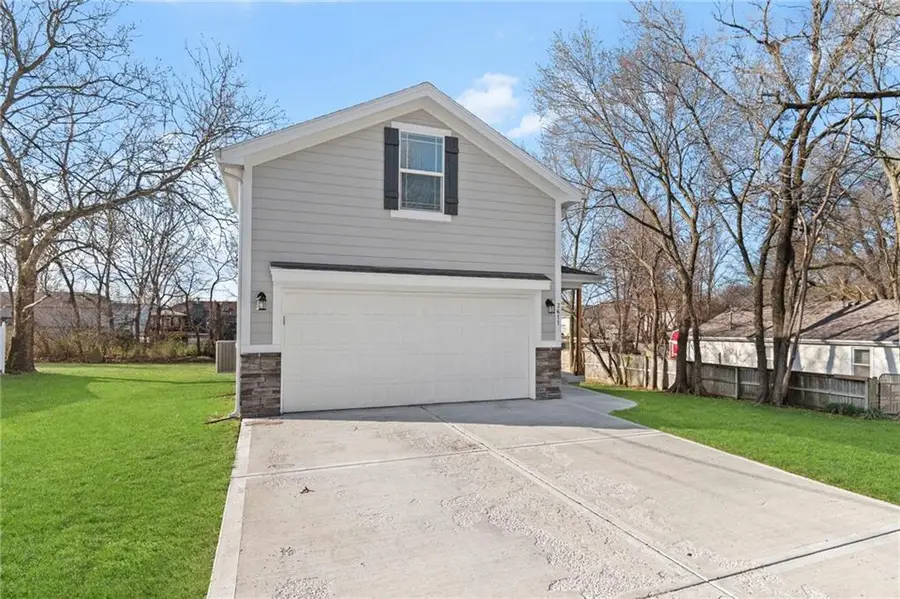 3611 NE 82nd Street, Kansas City, MO 64119 - #2