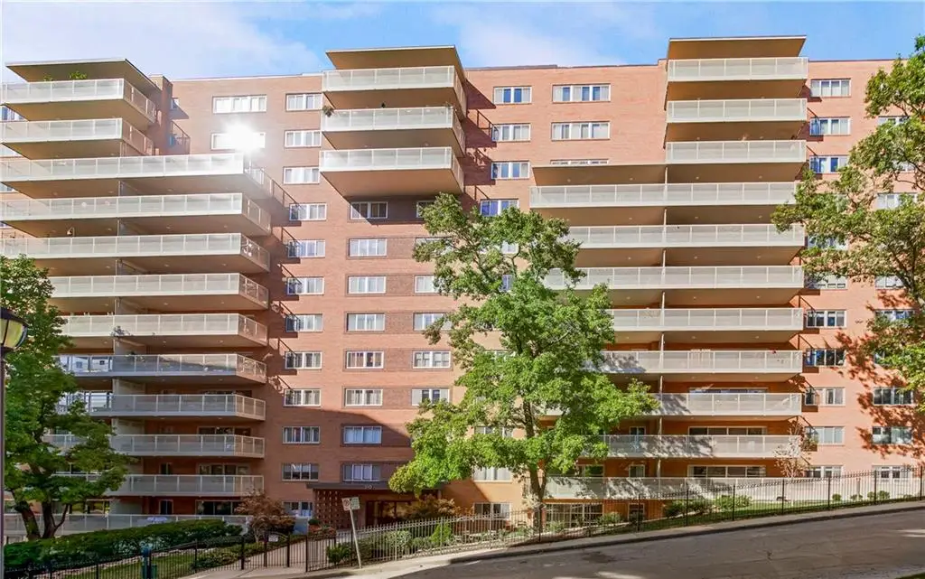 310 W 49th Street #303, Kansas City, MO 64112 - #1