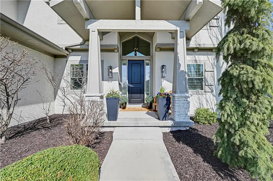 11212 W 164th Street, Overland Park, KS 66221 - #3