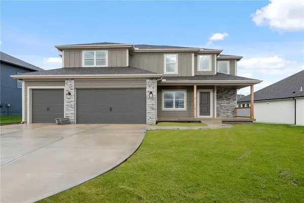 17132 W 164th Terrace, Olathe, KS 66062