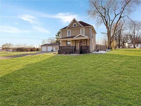 1318 S Saint Louis Street, Concordia, MO 64020