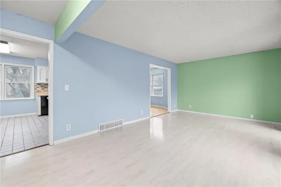 1818 E 152nd Terrace, Olathe, KS 66062 - #3