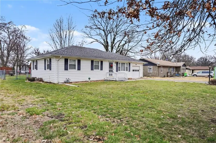 110 S Elm Street, Wellsville, KS 66092 - #2