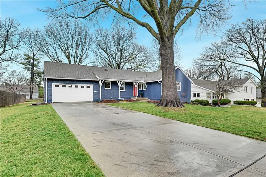 5814 W 84th Terrace, Overland Park, KS 66207 - #2