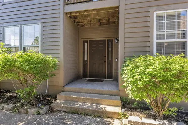 408 Eisenhower Road, Baldwin City, KS 66006