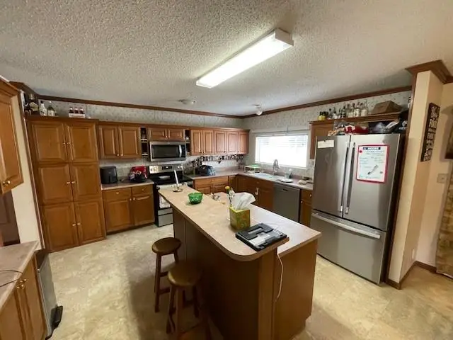 170 W 630th Avenue, Girard, KS 66743 - #3