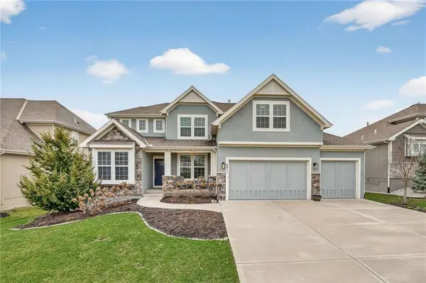 4011 W 157th Terrace, Overland Park, KS 66224
