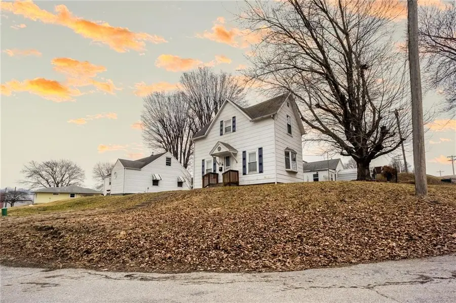 212 W Mill Street, Rock Port, MO 64482 - #2