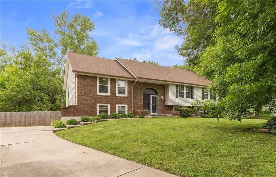 600 NE Sunny Creek Lane, Blue Springs, MO 64014 - #3