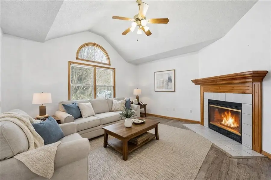 8 NW 102nd Street, Kansas City, MO 64155 - #3