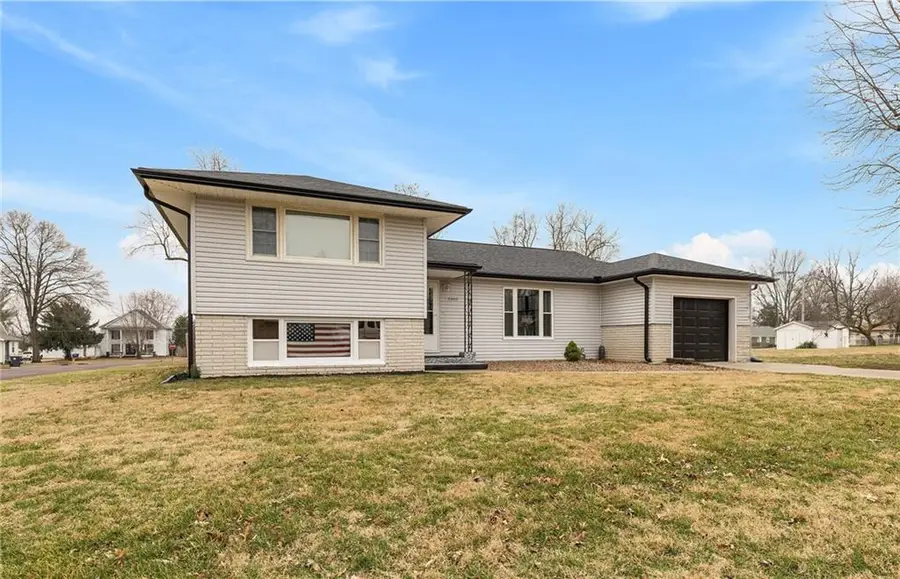 2008 E 15th Street, Sedalia, MO 65301 - #2