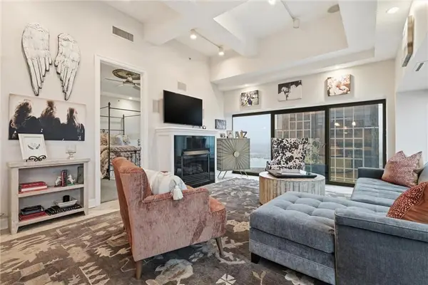 1101 Walnut Street #1707, Kansas City, MO 64106