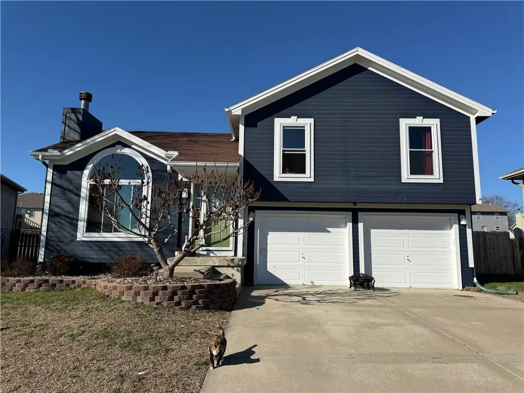 104 Spinnaker Drive, Smithville, MO 64089 - #1