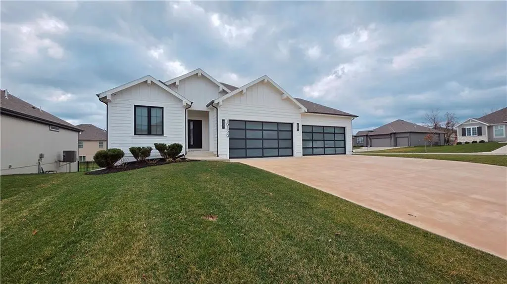 19429 W 201st Terrace, Spring Hill, KS 66083 - #1