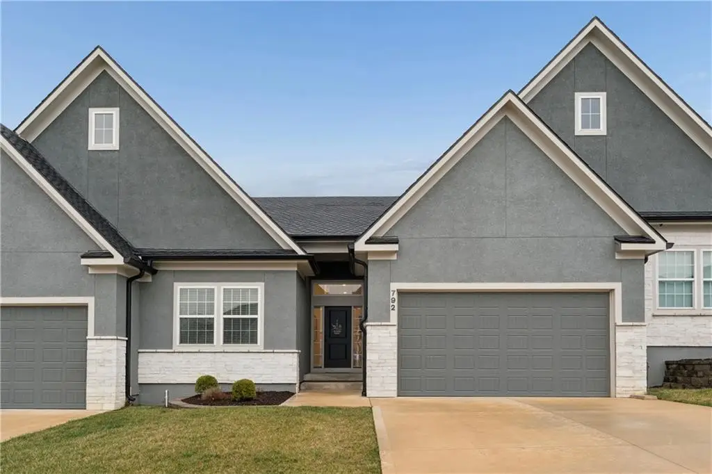 792 NE Algonquin Street, Lees Summit, MO 64064 - #1