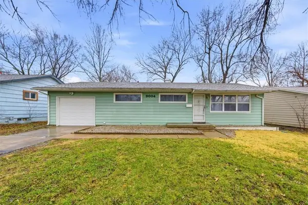 9004 Manchester Avenue, Kansas City, MO 64138