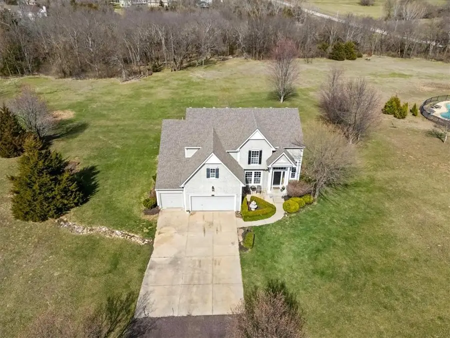 18518 W 252nd Street, Paola, KS 66071 - #3