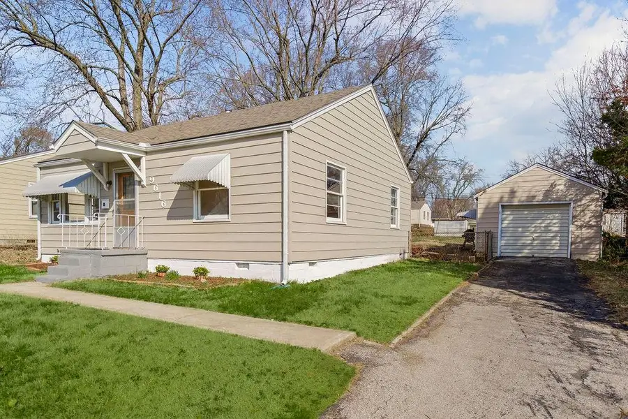 9616 E 66th Street, Raytown, MO 64133 - #2