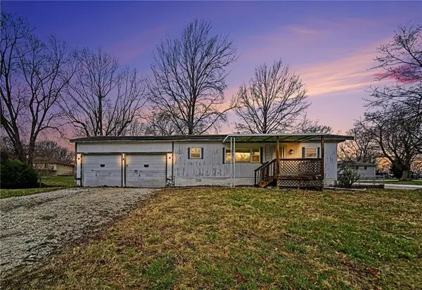 16000 Lawrence Avenue, Belton, MO 64012