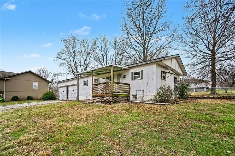 16000 Lawrence Avenue, Belton, MO 64012 - #3