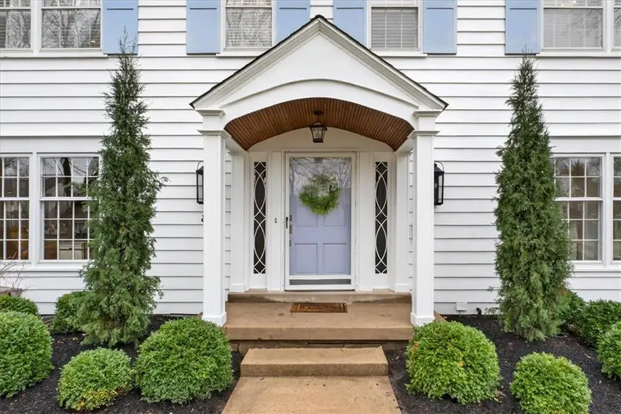 815 W 65th Street, Kansas City, MO 64113 - #3