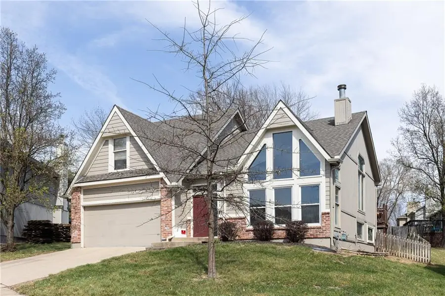 4711 Roundtree Court, Shawnee, KS 66226 - #3