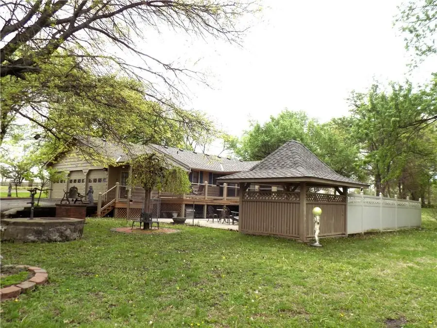 1200 S Lincoln Street, Ottawa, KS 66067 - #2