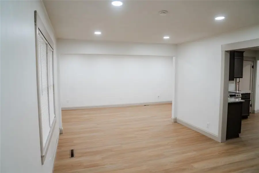 1222 Richard Avenue, Parsons, KS 67357 - #3