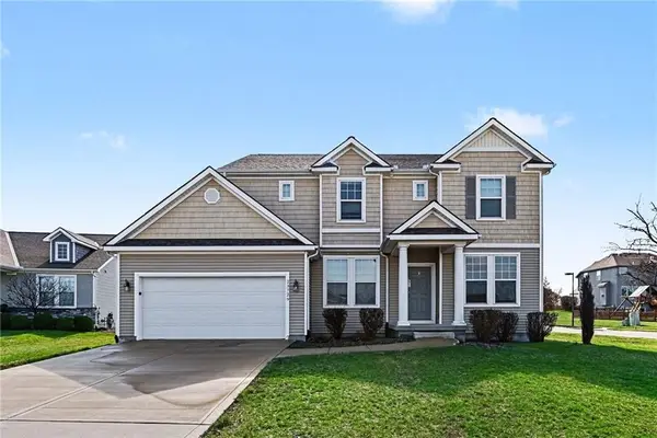 23729 W 92nd Terrace, Lenexa, KS 66227