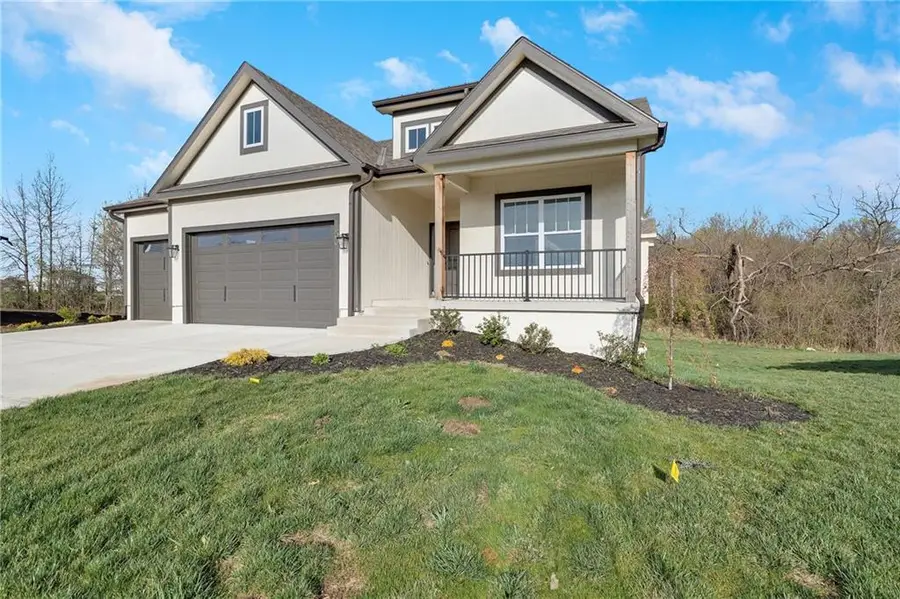 300 SW Hawthorne Court, Blue Springs, MO 64014 - #2