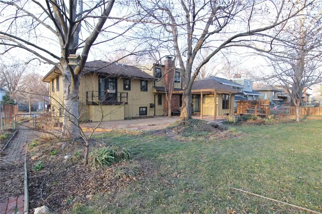 11415 W 49th Terrace, Shawnee, KS 66203 - #1