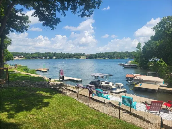 133 Mystic Valley Drive, Linn Valley, KS 66040