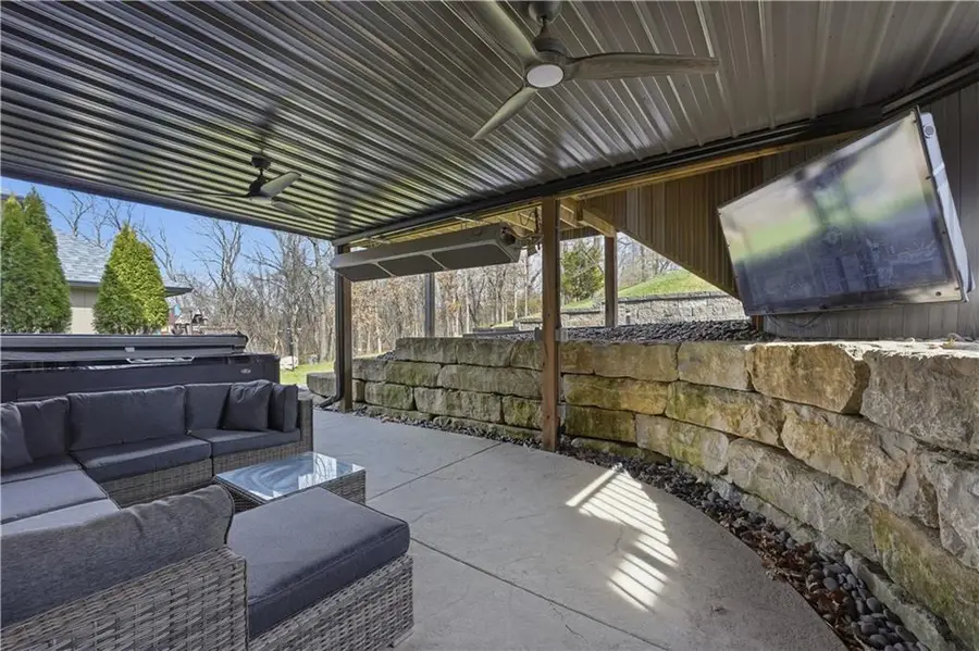 6015 N Ames Avenue, Kansas City, MO 64151 - #3