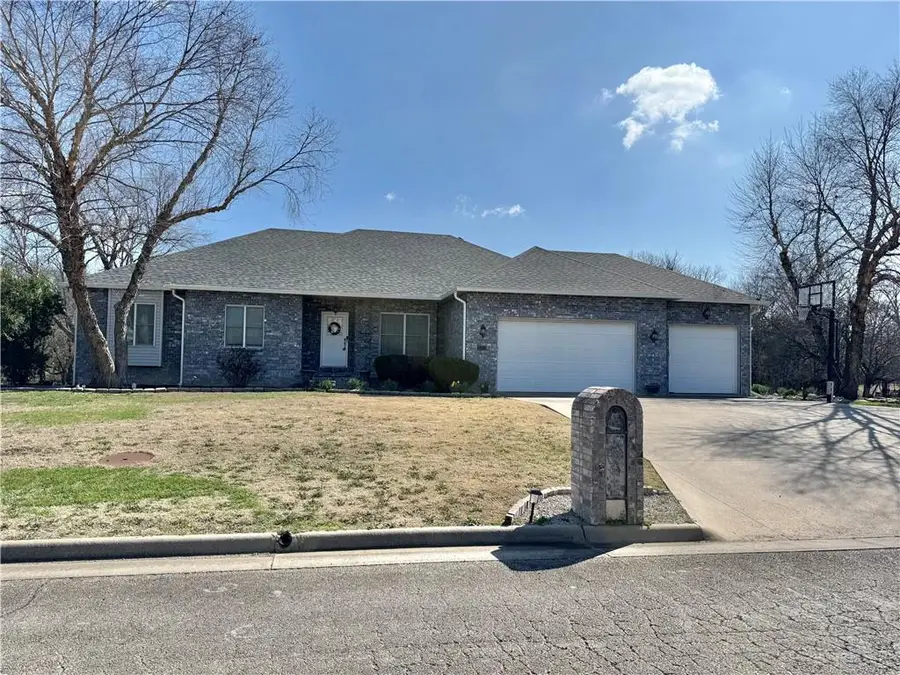 611 Deer Trail, Parsons, KS 67357 - #2