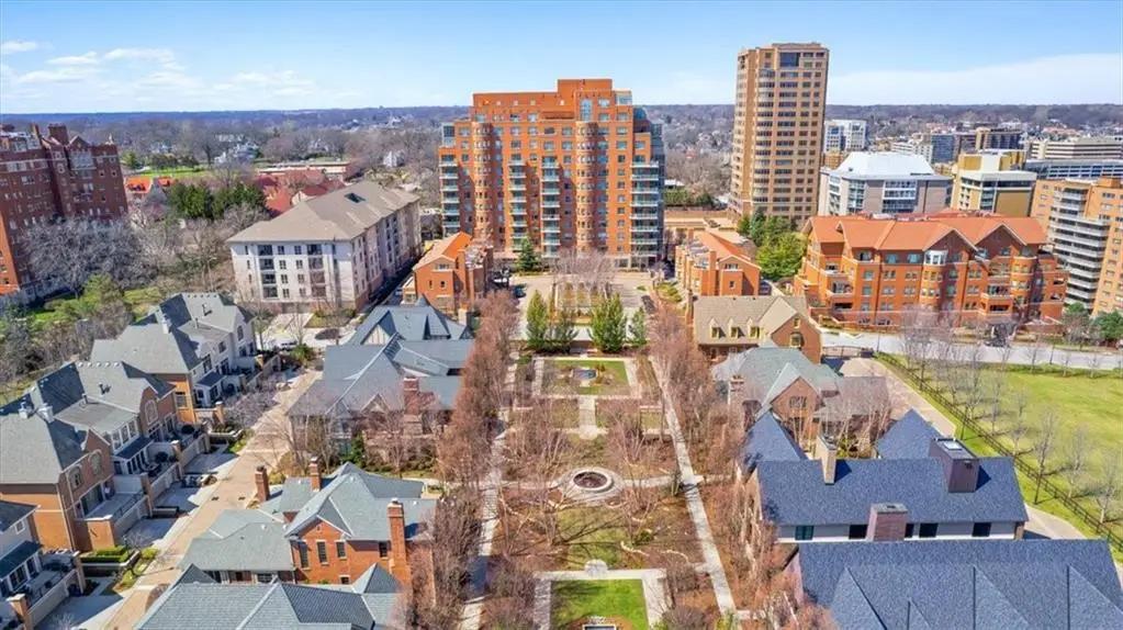 4950 Central Street #606, Kansas City, MO 64112 - #1