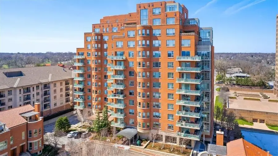 4950 Central Street #606, Kansas City, MO 64112 - #3