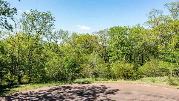 Lot 28 Blue Moon Lane, Tonganoxie, KS 66086