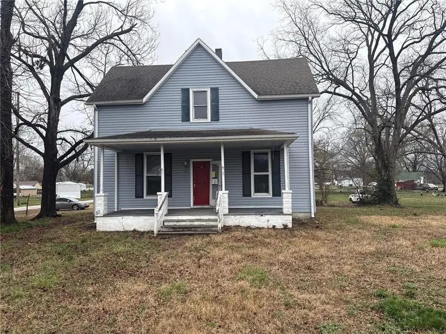 211 S 6th Street, Deepwater, MO 64740 - #2