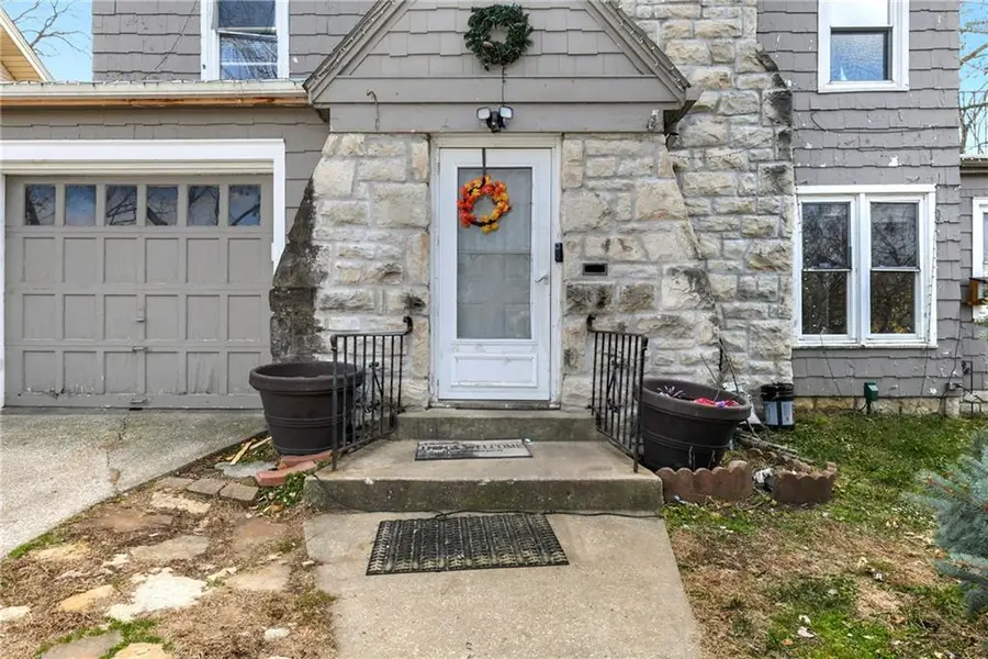 1519 Tauromee Avenue, Kansas City, KS 66102 - #3