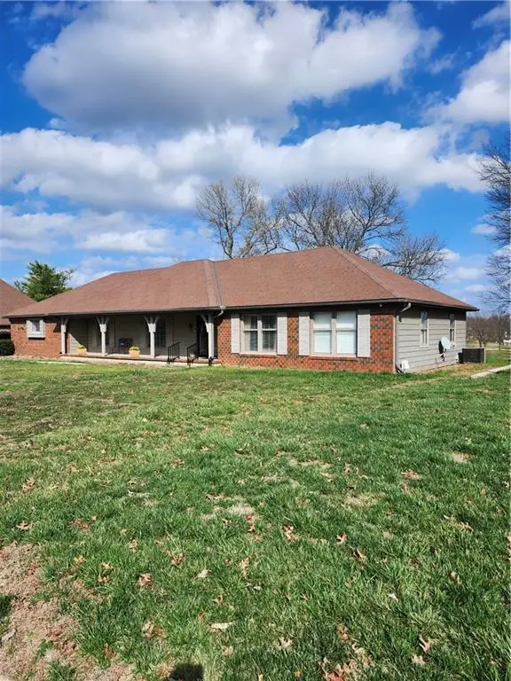 805 S Country Club Drive, Butler, MO 64730 - #2