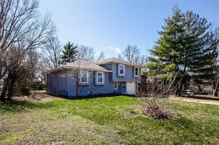 7917 E 117th Street, Kansas City, MO 64134 - #2