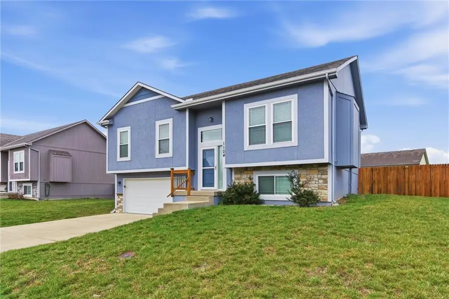 1104 SW 10th Terrace, Oak Grove, MO 64075 - #3