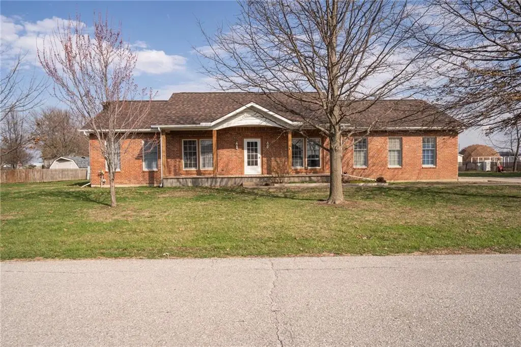 18 Lakeview Drive, Garnett, KS 66032 - #1